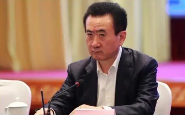 许家印曾经问鼎首富,许家印身价近3千亿坐稳首富宝座