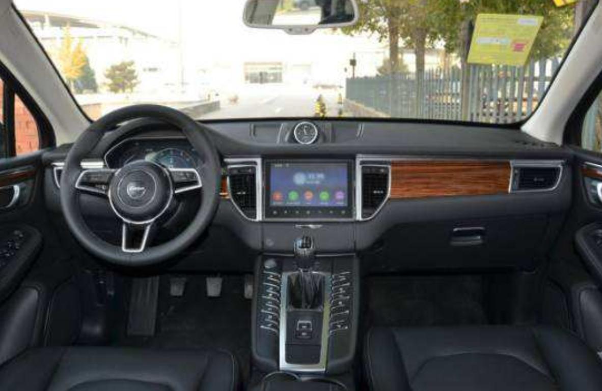 众泰sr9升级保时捷macan多少钱,男子买众泰改成保时捷