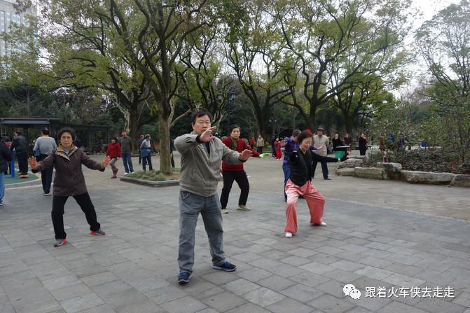 另一个方式看世界,鲁迅公园海边