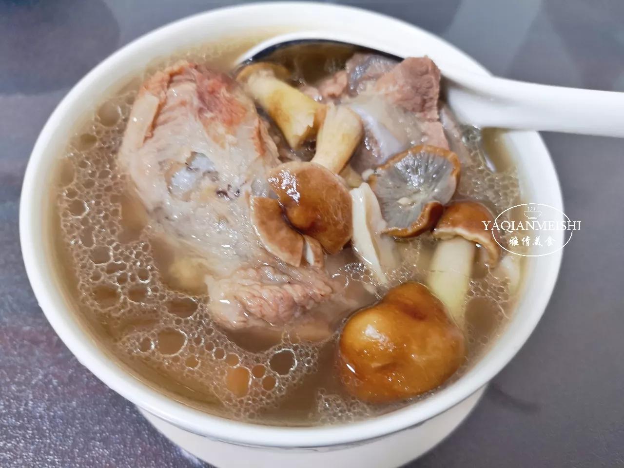 煮肉时的浮沫是精华还是垃圾,煮肉的浮沫到底有多脏