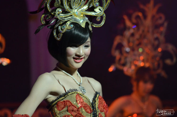 上班族可以旅游吗,现在普通人可以随便出国旅游吗