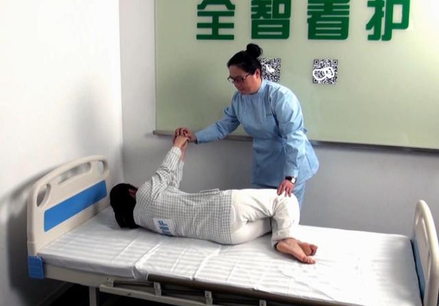 为啥欧美没有常年卧病在床的老人,欧美老人很少卧病在床