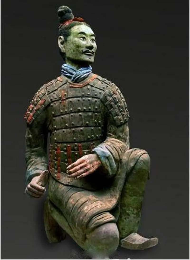 兵马俑中神秘的一张脸,兵马俑中最诡异的一张脸图片