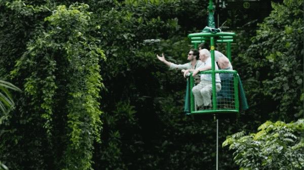 96岁还在奔波工作，这老爷子做出了今年9.8分神片