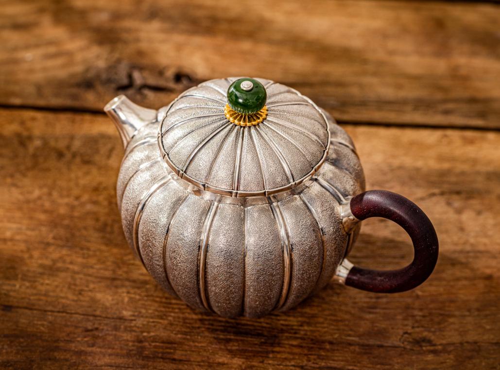 银壶烧水纯度越高的表现,银壶鉴定纯度最简单方法