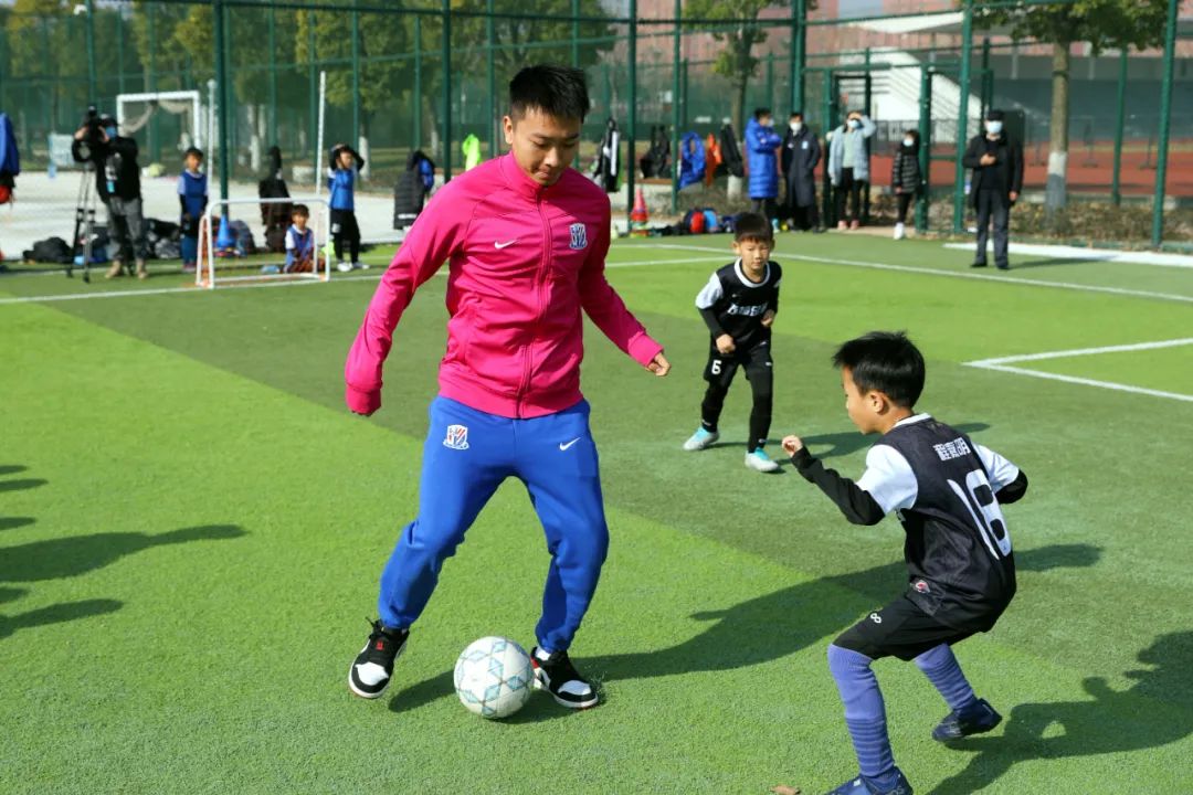 燕京啤酒2021中国足协杯颁奖仪式,燕京啤酒足球联赛