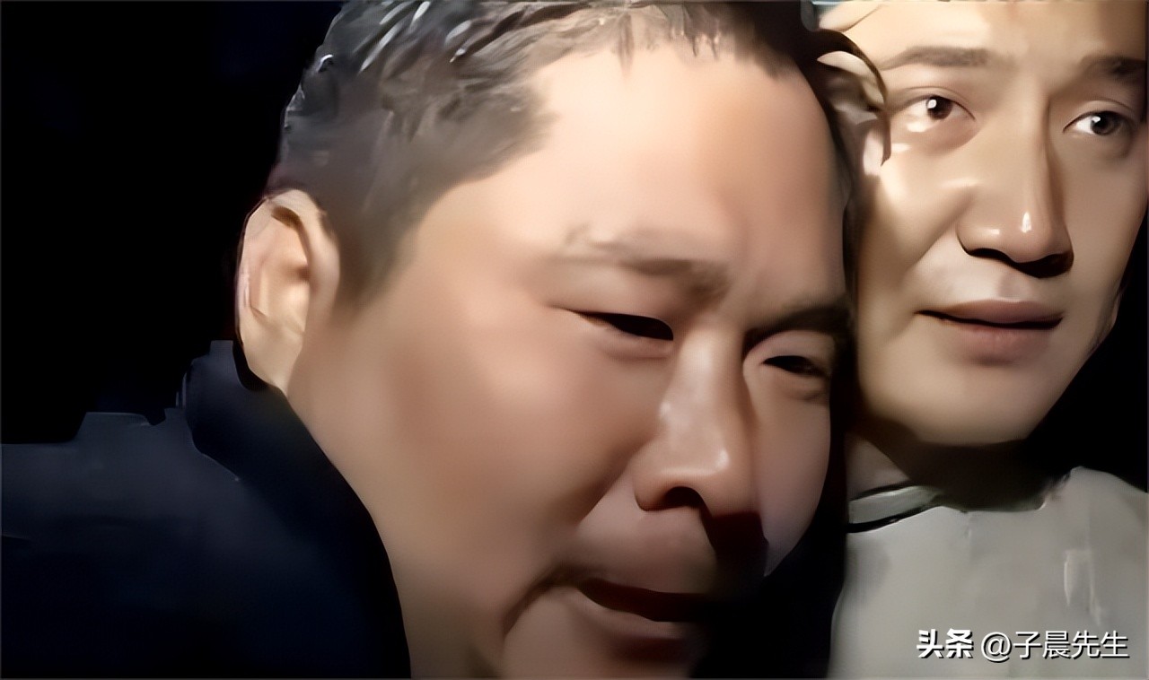 他装疯卖傻几十年完整版,记者装疯卖傻卧底黑砖窑