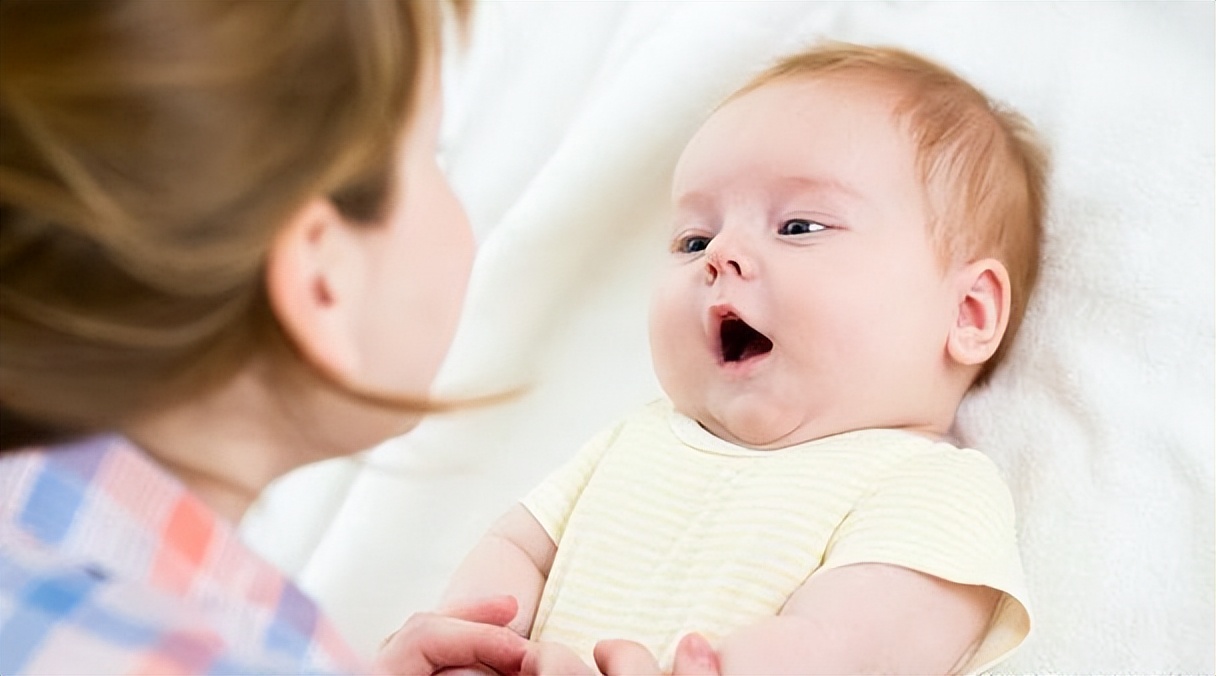 1岁半宝宝怎么才能开口说话,如何引导1岁半岁孩子说话