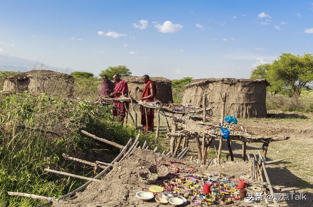 奇怪残忍习俗,世界上最奇葩吐口水的习俗