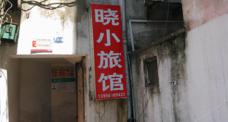 11岁的女孩被人贩子拐走,12岁女孩被人贩子拐走该怎么逃走