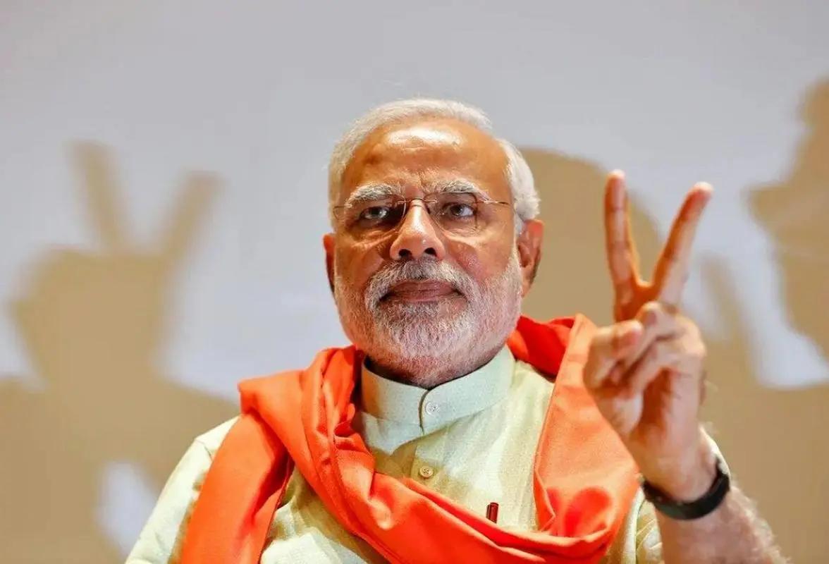 特拉斯是如何上台的,特拉斯上台到底做了什么