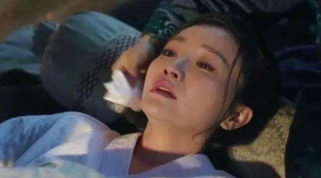 古代女性生孩子是用什么方法难产,古代接生为什么要热水