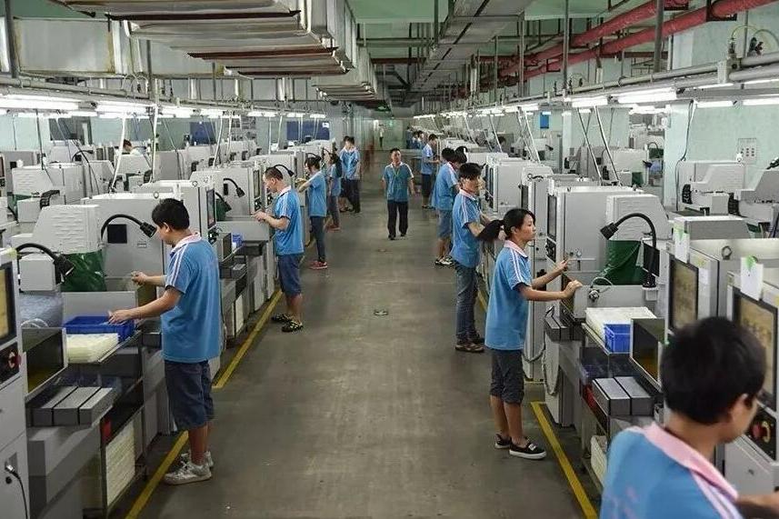 中国最牛打工妹逆袭成580亿女富豪,30岁打工妹的逆袭之路