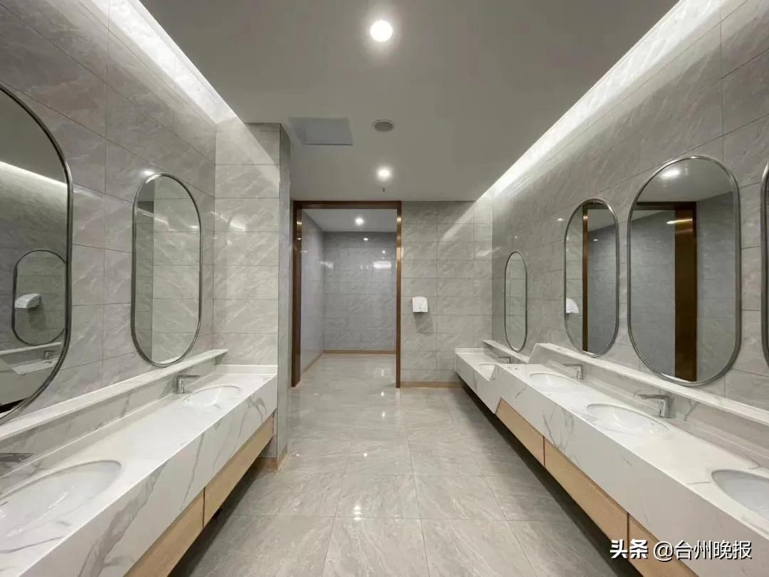 杭台高铁台州站在哪条路,杭台高铁台州站停车场