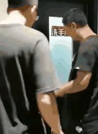 “24岁的女友发育成这样算正常吗？”哈哈哈朋友都说她是我兄弟！