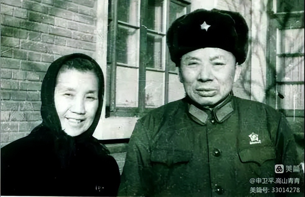 抗日战士的爱情故事,抗战老兵回忆抗日女兵