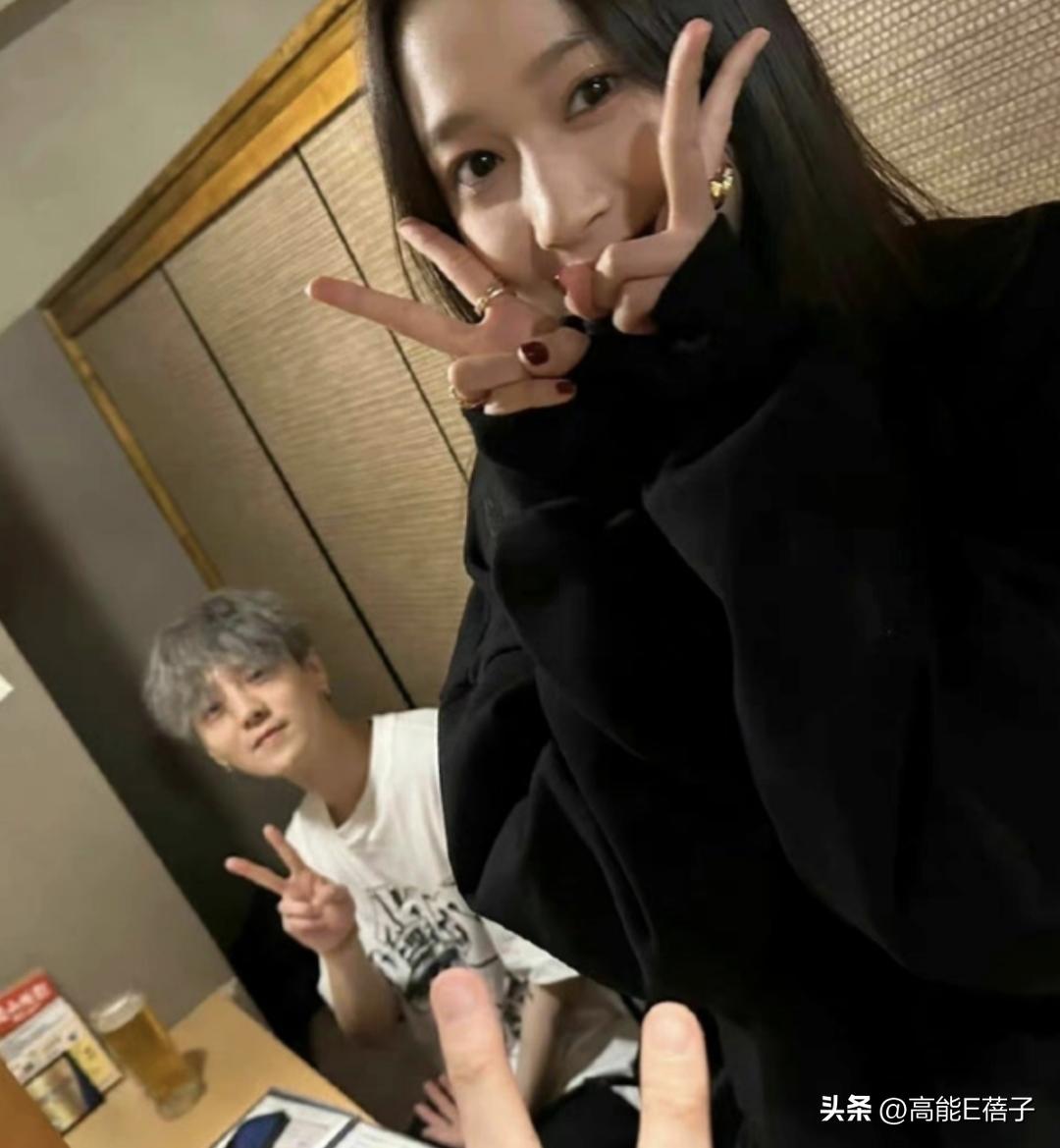 鹿晗关晓彤游日本被偶遇原视频,鹿晗关晓彤日本同游新闻