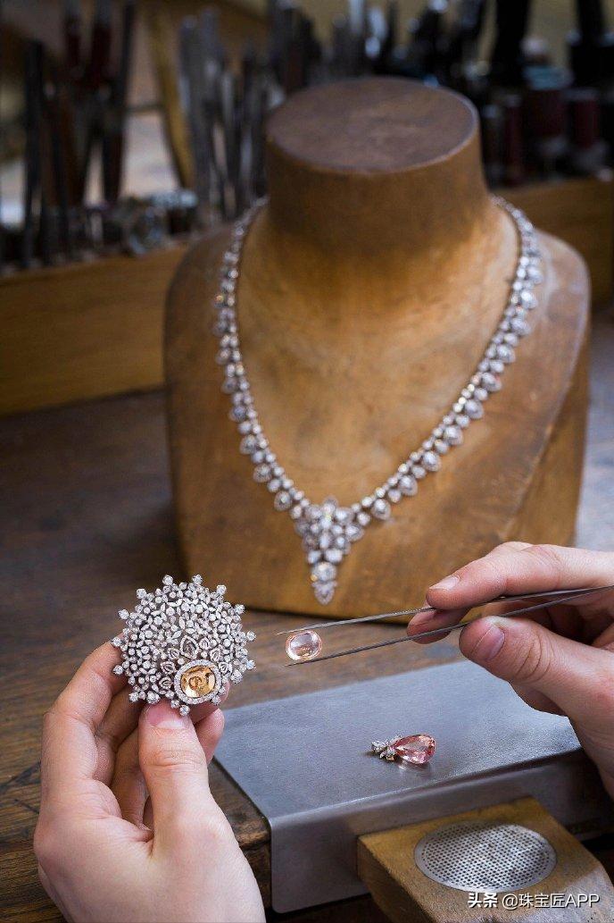 欧洲皇室珠宝冠冕,拿破仑帽300年