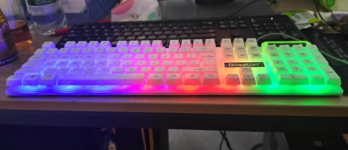 谁能拒绝这么炫酷的键盘,史上最炫酷的键盘推荐