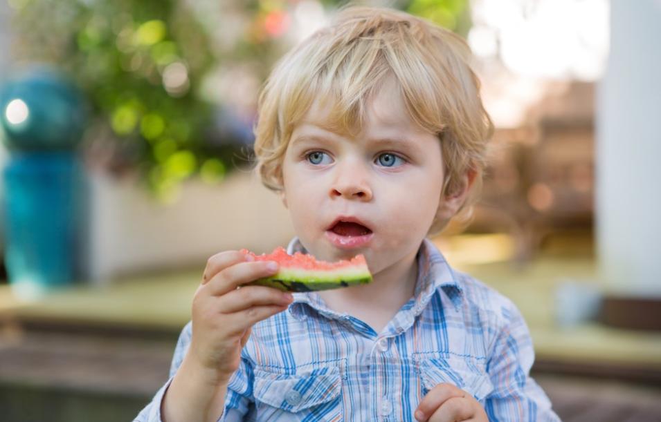男生名字最后一个平字怎么取名,平字取名男孩霸气名字