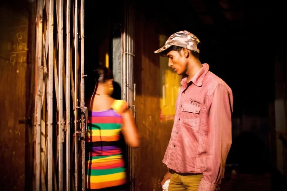 “性工作者”泛滥成灾，依靠灰色行业生存的泰国，还有救吗？