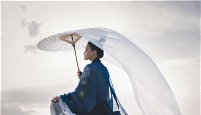 女道士飞升10万人围观,19岁女道士飞升成仙是真的吗