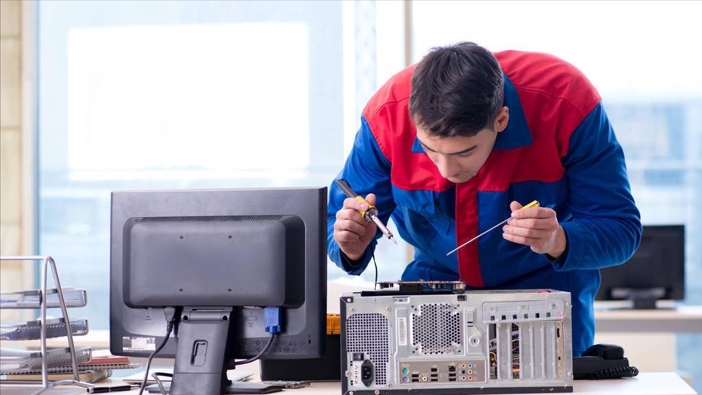 电脑装机店老板：昧着“良心”赚钱的我，在行业的今天，只剩悔恨