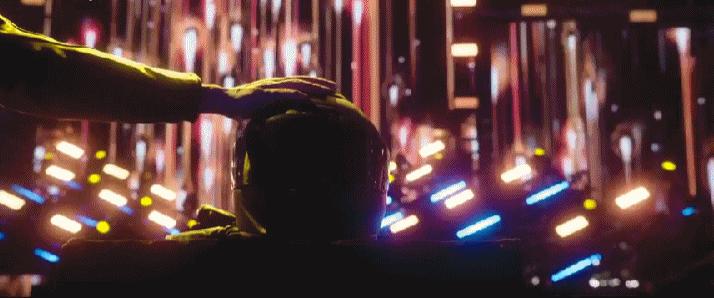 穷小子到广州闯荡，横飞珠江换首日2亿，他太敢了