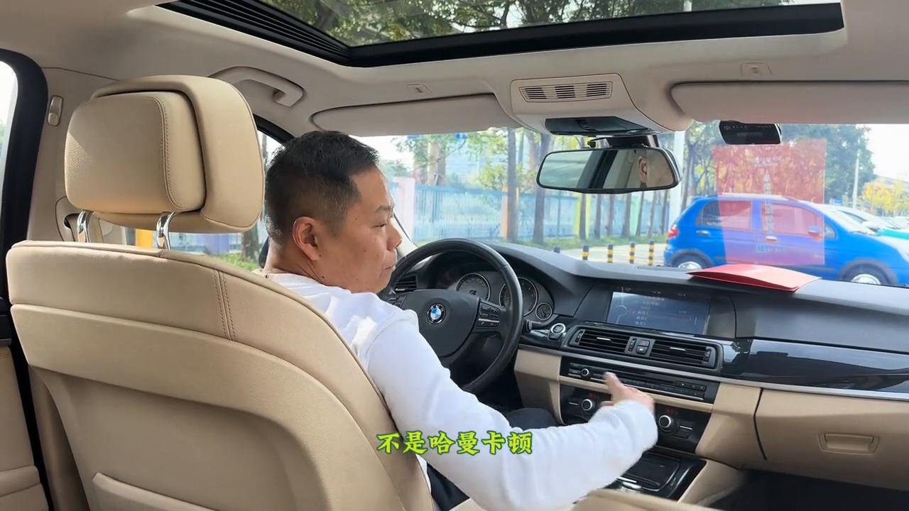 新到13款宝马520典雅,内饰发变保养好,安全行驶12.6万公里