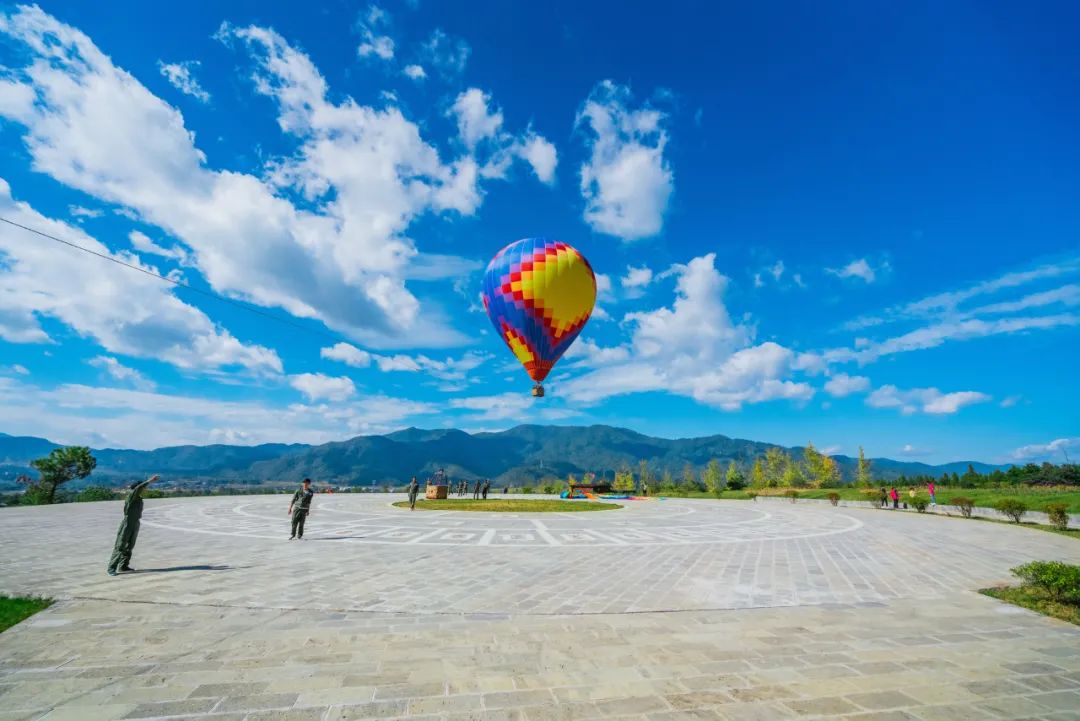 腾冲银杏秋色,腾冲银杏村四季景色