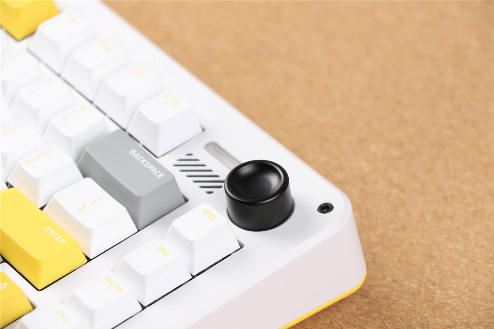 突破引力全线升级ZX75重力波机械键盘体验