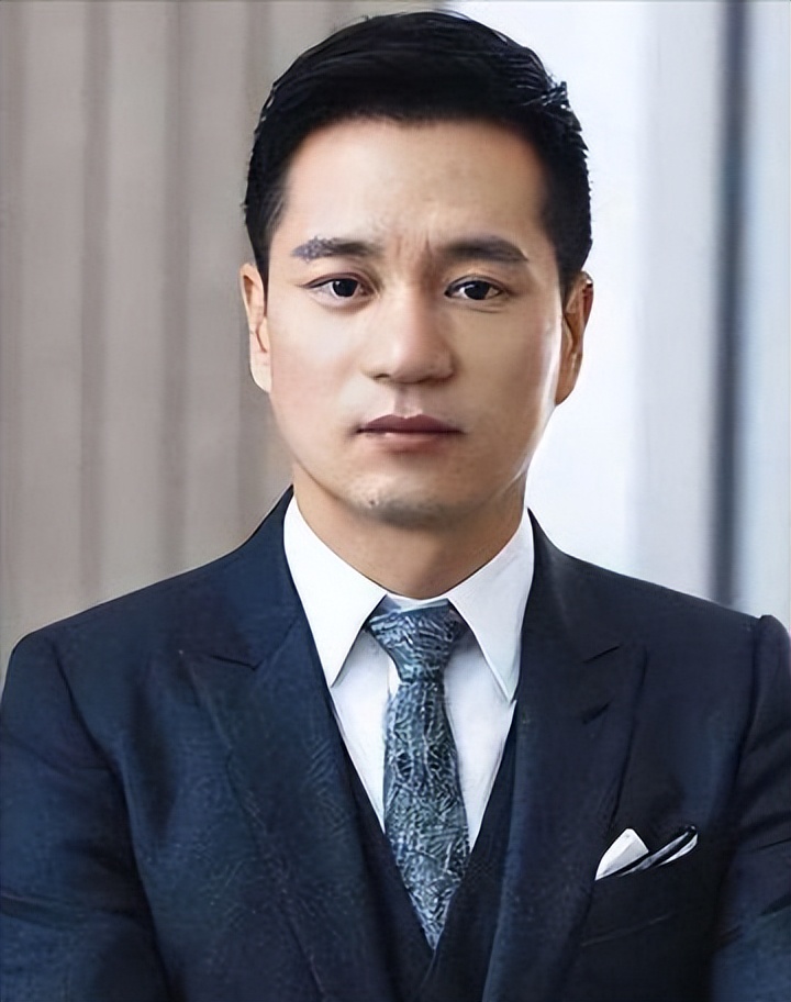 普通人眼中的顶级富豪,看着光鲜亮丽背后的苦