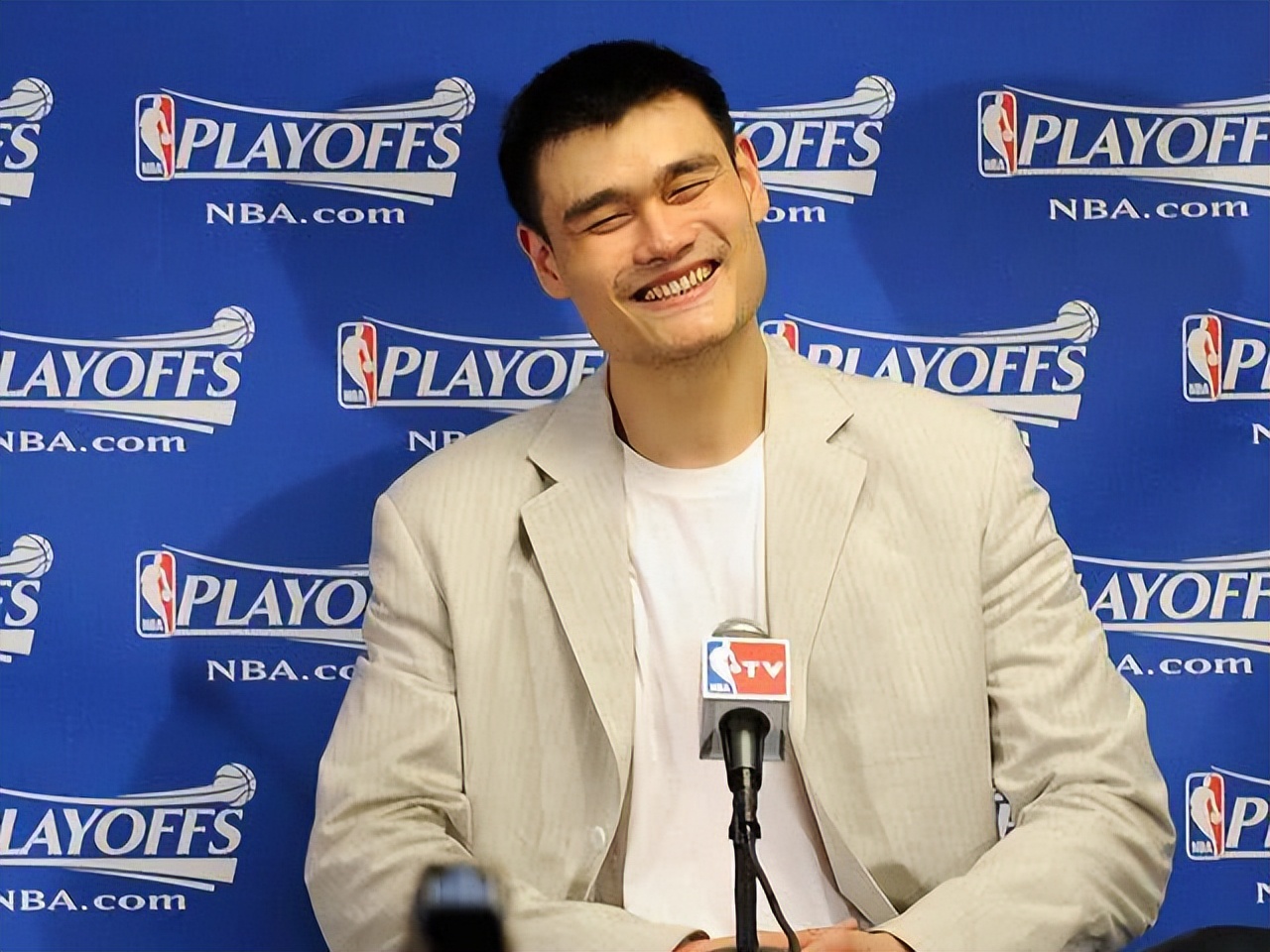 上海男篮要被哪收购,1999年收购nba球队