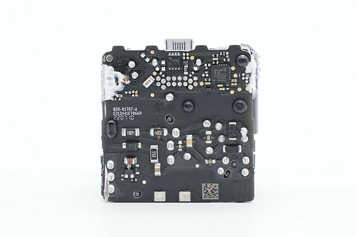 苹果原装20w快充一个小时充电50%,苹果原装快充20w充14pm要充多久