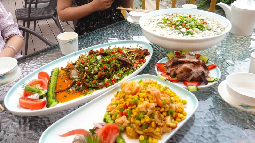 一起小住甜城，邂逅一个仲夏之梦