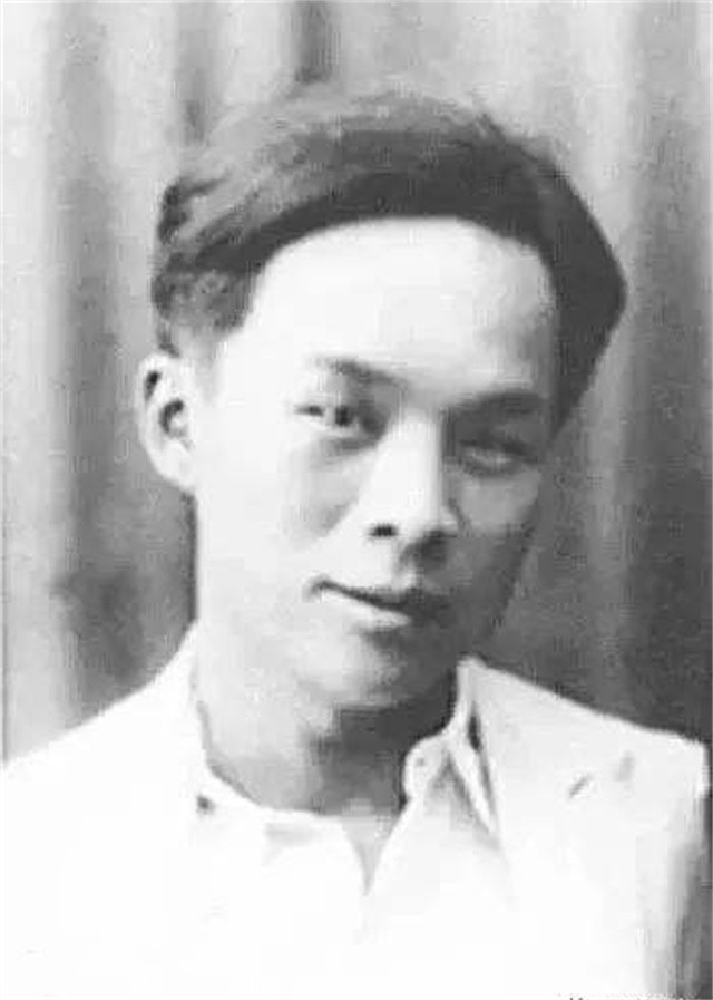 张爱玲穿杨绛奇装异服,杨绛对张爱玲的评价