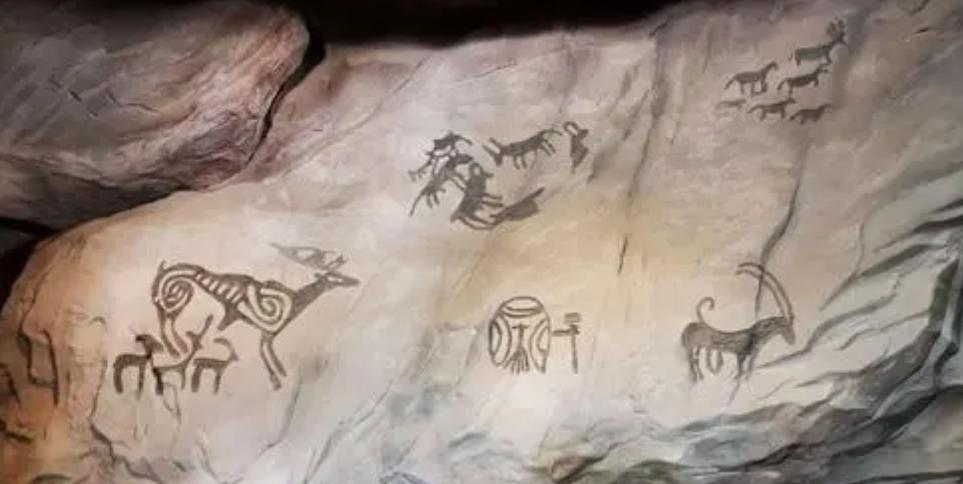 远古先民的欢歌乐舞，运用音乐图像学解读远古岩画的乐舞图象