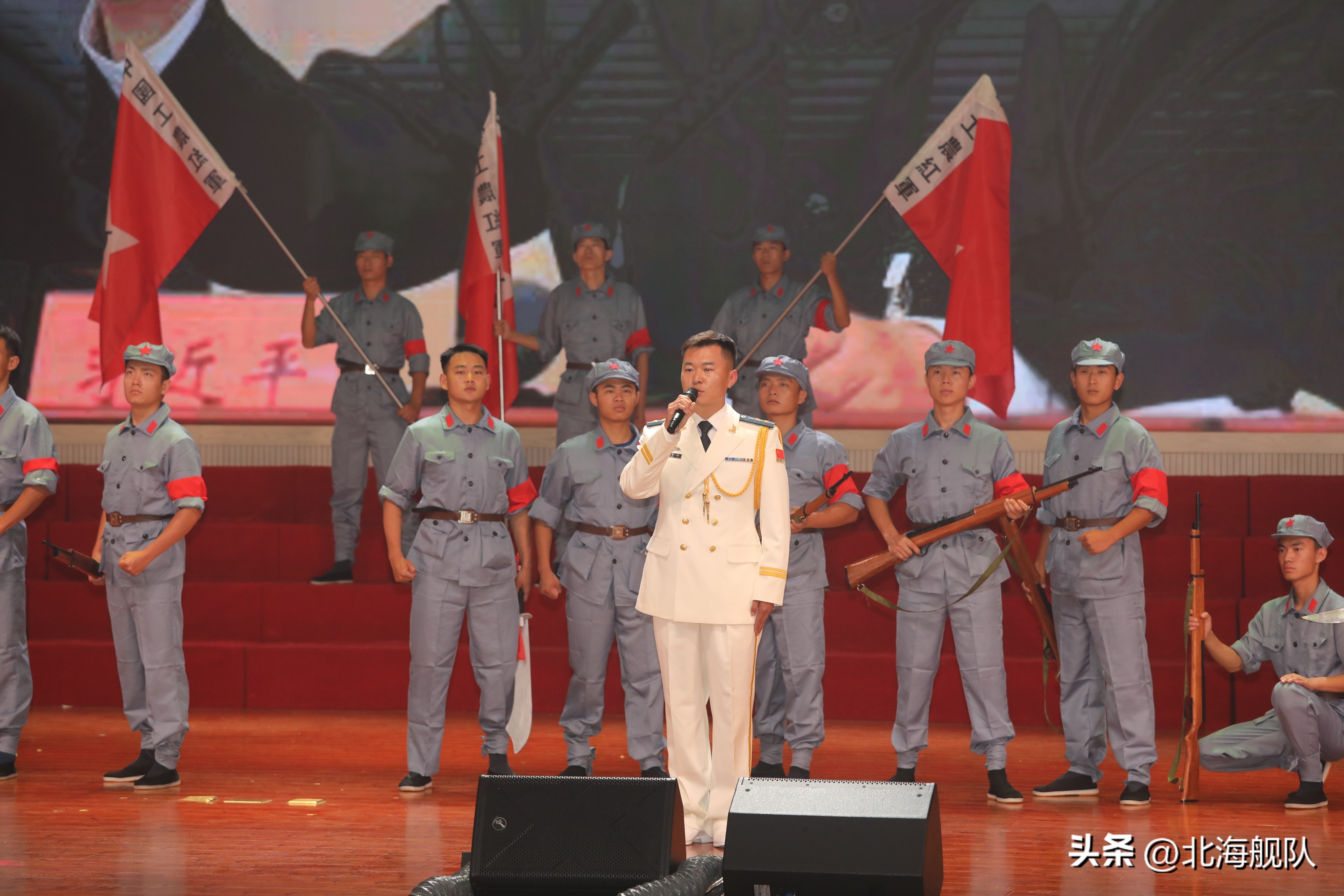 沉浸式舞台演出精彩上演,这场表演确实很震撼