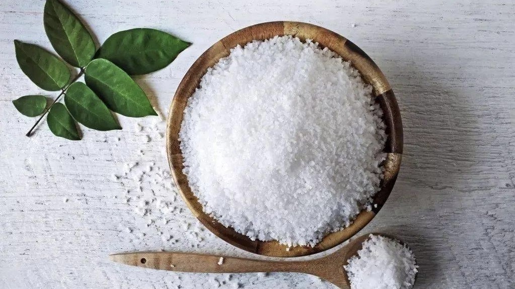 高烧反复，退烧药无效？医生从膀胱取出好多磁力珠，家长要当心了