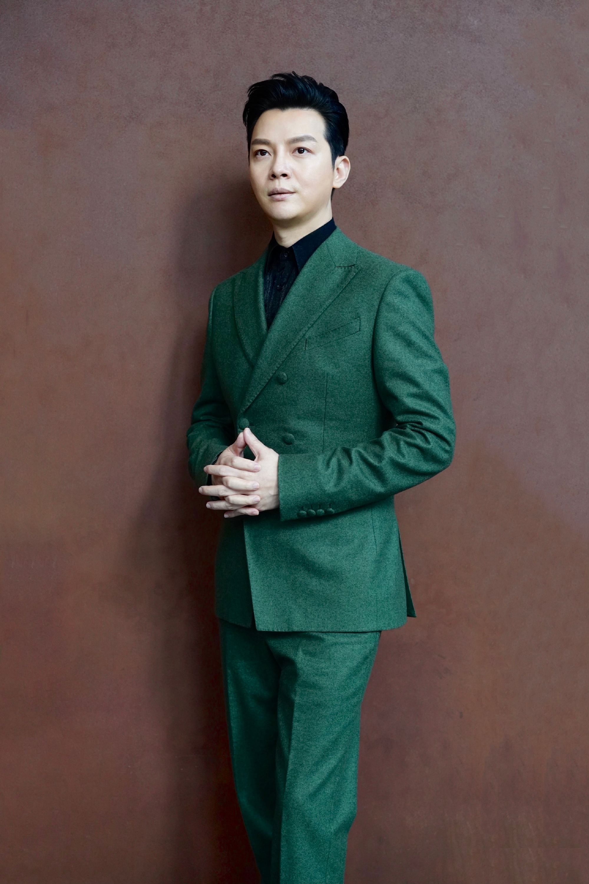 9位春晚主持人今昔对比,2017央视春晚五位主持人