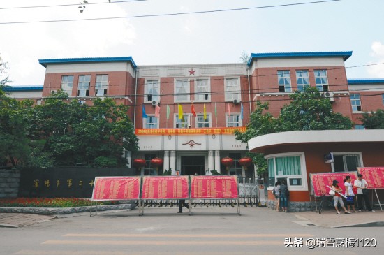 鏍″彶閽╂矇,鏍″彶閽╂矇娌堥槼绗笁鍗佷竴涓