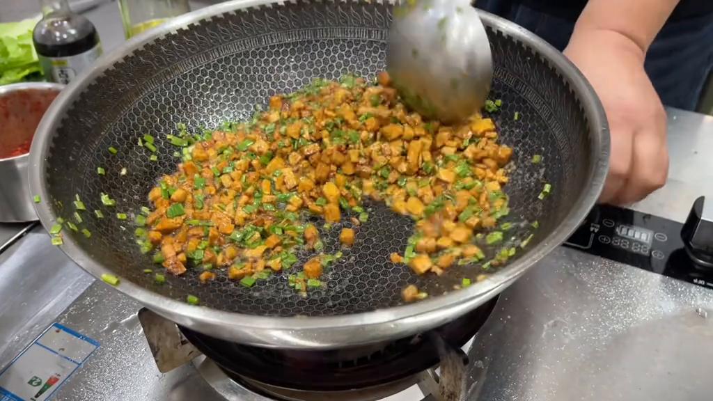 有多少人跟我一样半夜睡不着,有多少人跟我一样半夜还睡不着