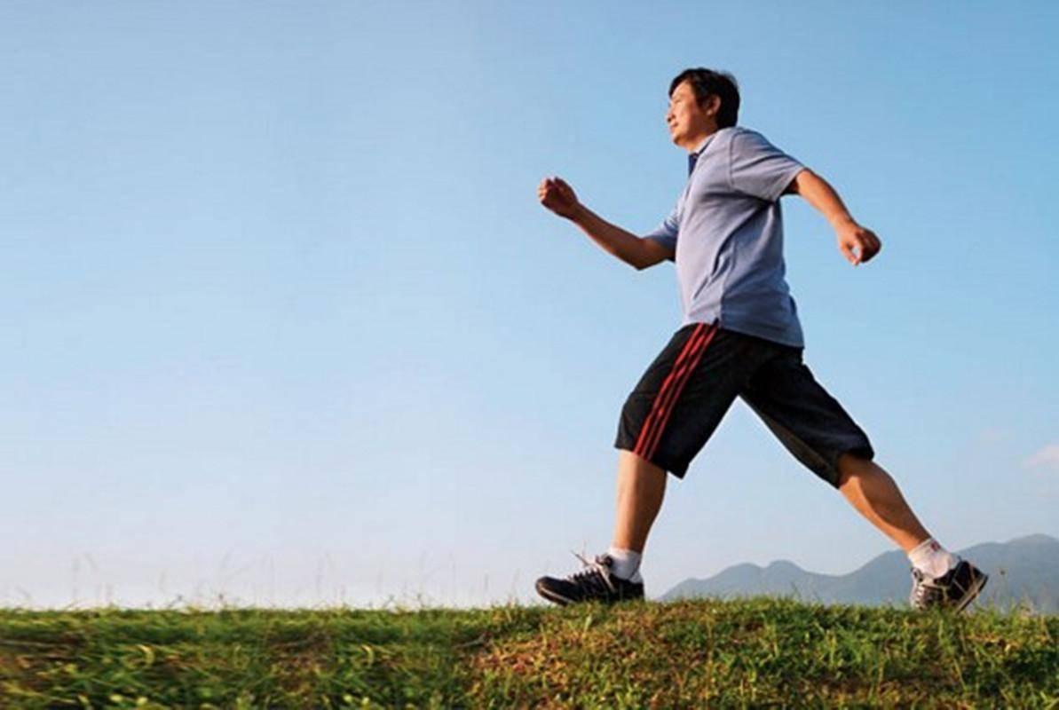 50岁身体一直没什么问题,50岁后腿脚没力