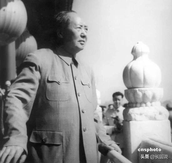 一首诗词背后的故事：毛*东泽**的《清平乐·蒋桂战争》