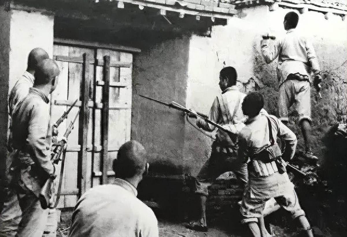 日军日记：*安妇慰**不服从管教，我很愤怒，用*刀刺**插入她的*体下**3