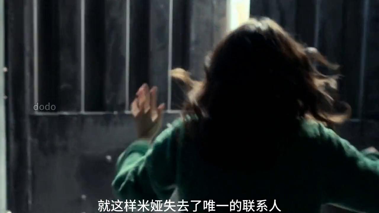 这个女人竟然自己缝合受伤的大腿#电影解说