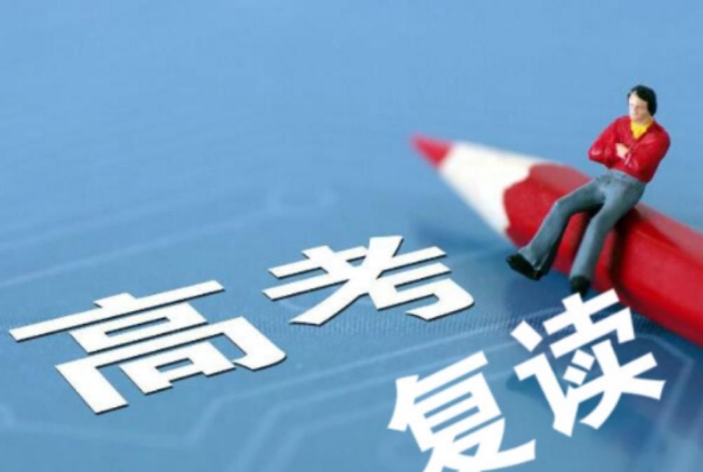 重庆文科状元何川洋是哪里人,重庆文科状元何川洋就读哪所大学