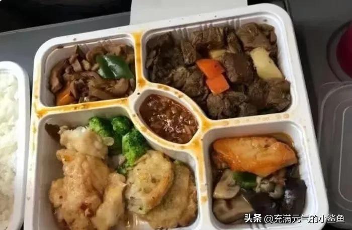 高铁“饭盒”已降价，为何还没什么人想买？看看内部人怎么说！