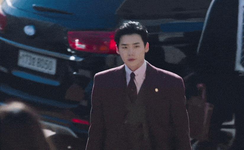 从花*男美**到“双开门冰箱”，东亚男性这些年都是怎么卷的？