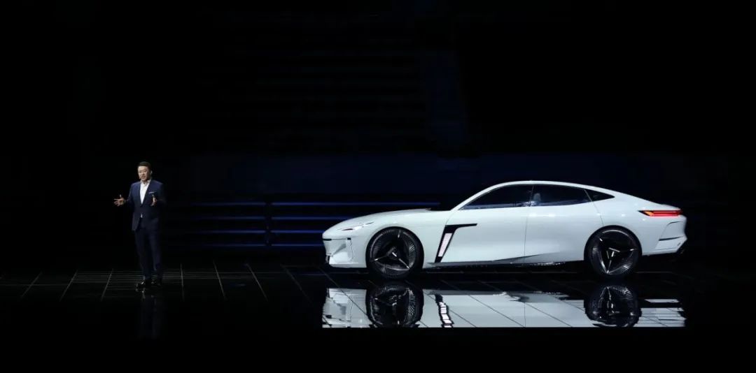 「人汽」吉利银河：盛夏时节的一场冬泳